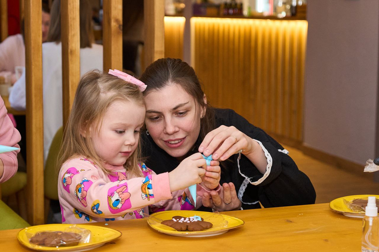 Family Cafe №4